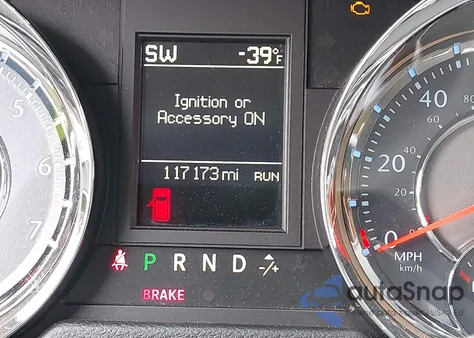 2015 Chrysler Town & Country Touring-L z USA, uszkodzony, nr VIN 2C4RC1CG8FR727656